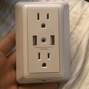 Smart outlet